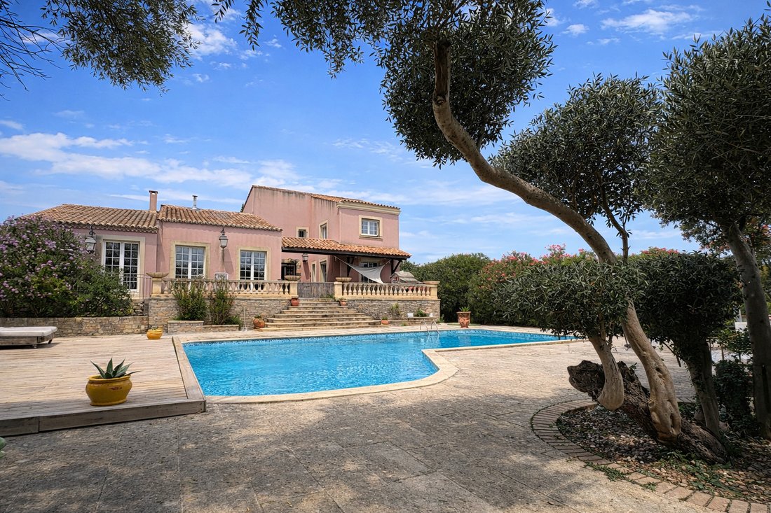 Villa in Poussan, Occitania, France 1 - 16498550