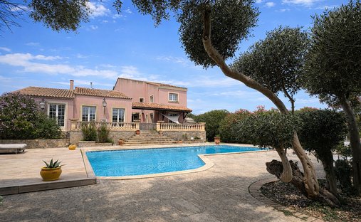 Villa a Poussan, Occitania, Francia 1