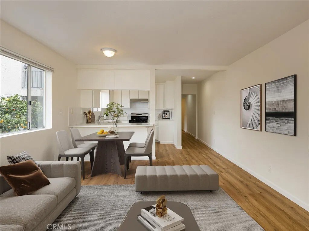 Los Angeles, California, United States 3 - 17065956