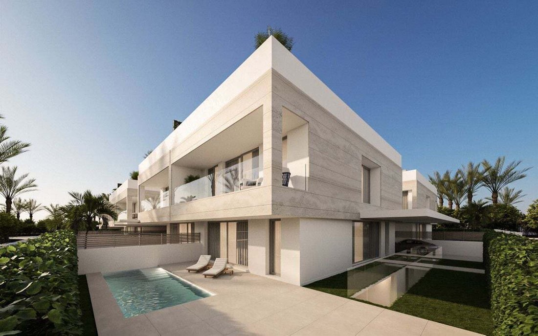 Villa in San Pedro de Alcantara, Andalusia, Spain 1 - 17065774