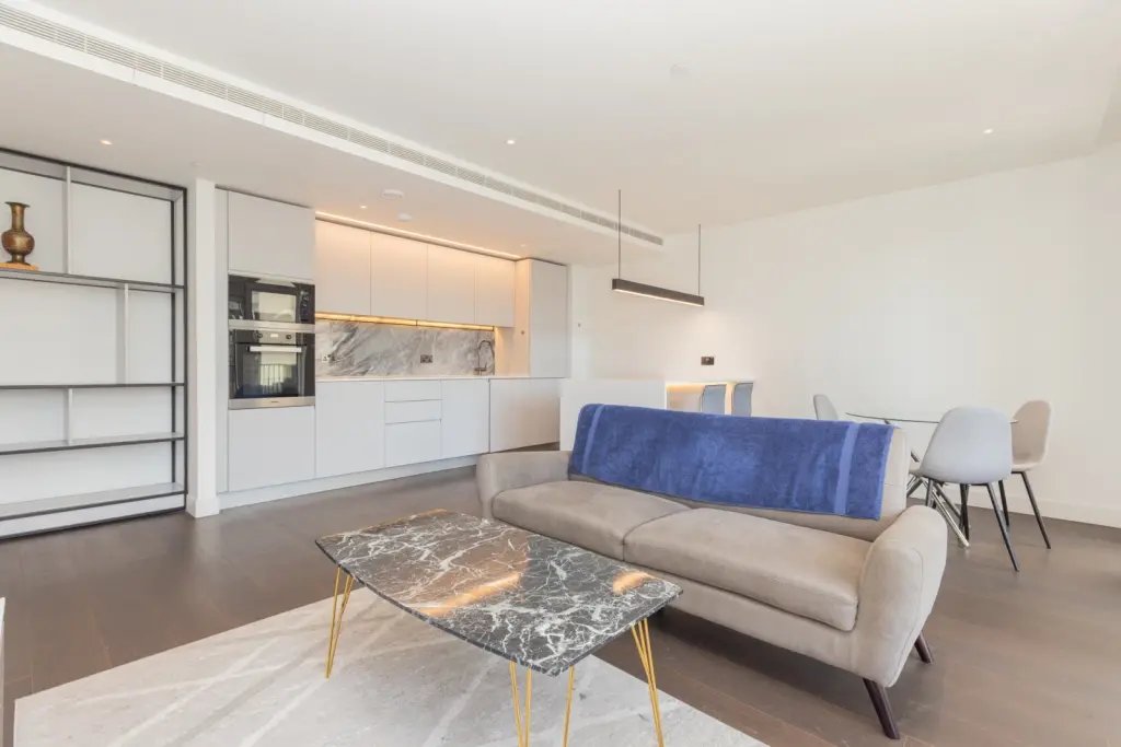Apartment in White City, Hammersmith and Fulham, England 3 - 16767926