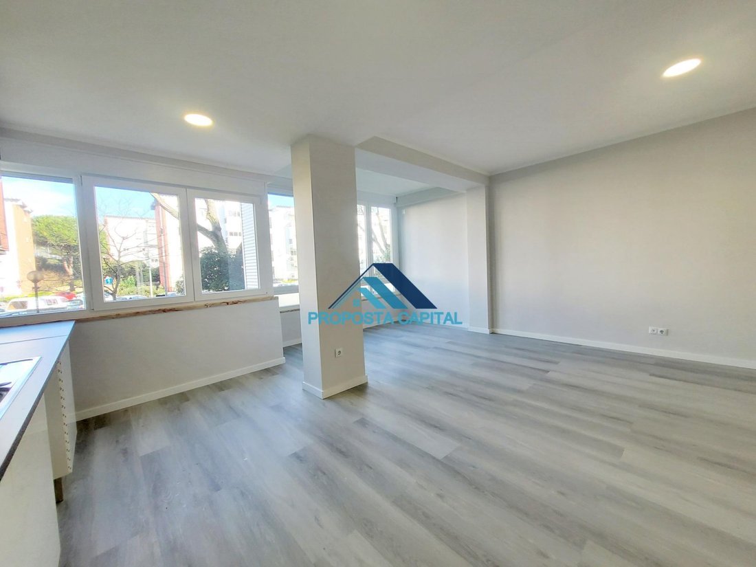 Apartment in Oeiras e Sao Juliao da Barra, Paco de Arcos e Caxias, Lisbon, Portugal 2 - 16231058
