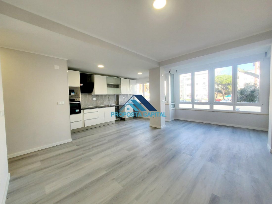 Apartment in Oeiras e Sao Juliao da Barra, Paco de Arcos e Caxias, Lisbon, Portugal 1 - 16231058