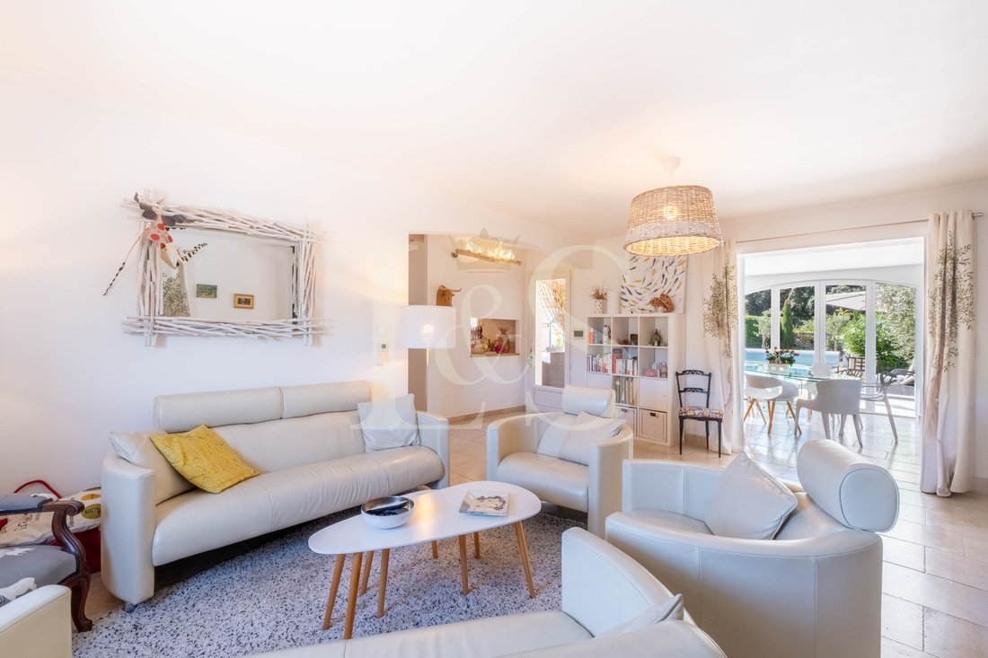 Villa in Caromb, Provence-Alpes-Côte d'Azur, France 4 - 17066457