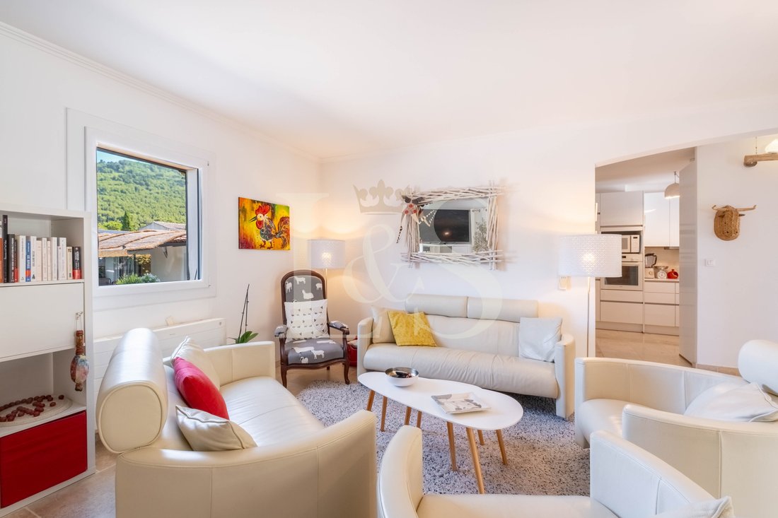 Villa in Caromb, Provence-Alpes-Côte d'Azur, France 5 - 17066457
