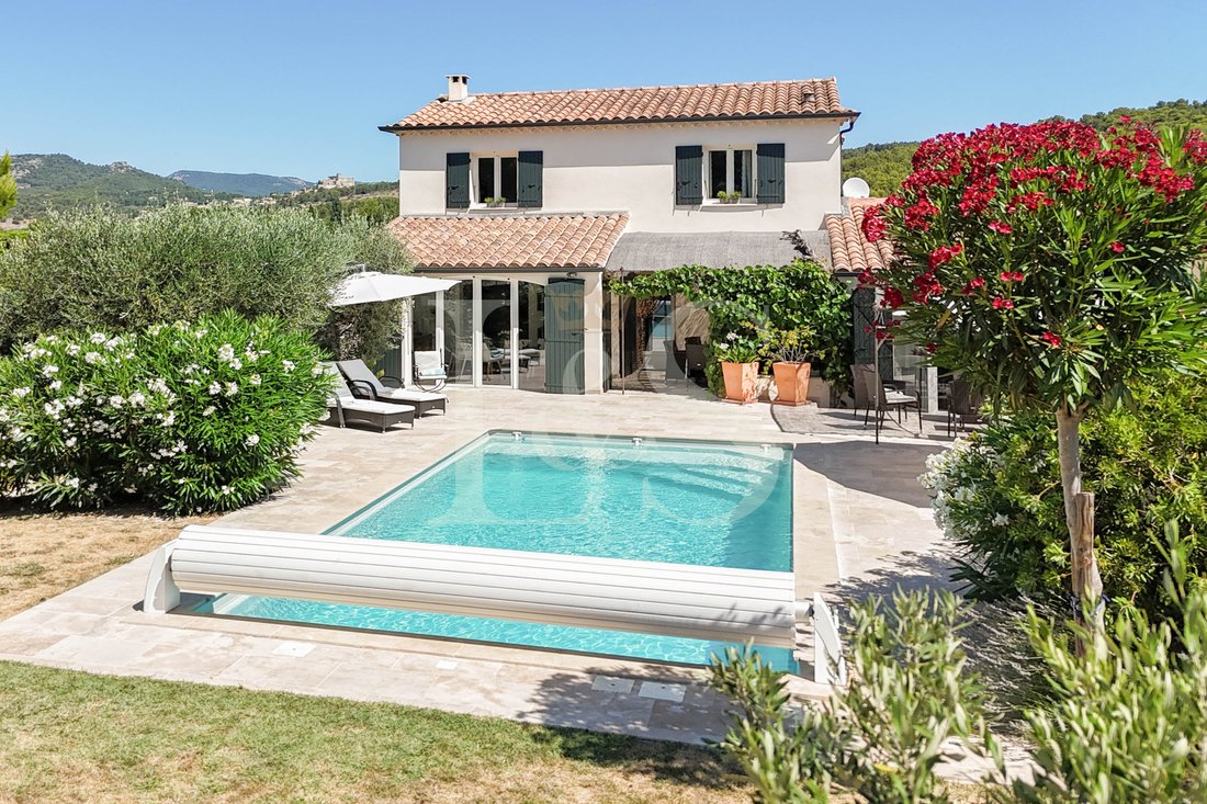 Villa in Caromb, Provence-Alpes-Côte d'Azur, France 1 - 17066457