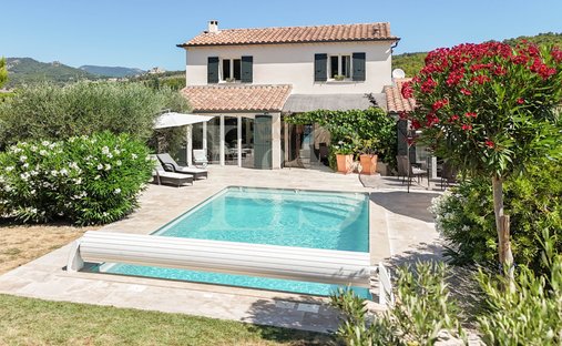 Villa in Caromb, Provence-Alpes-Côte d'Azur, France 1