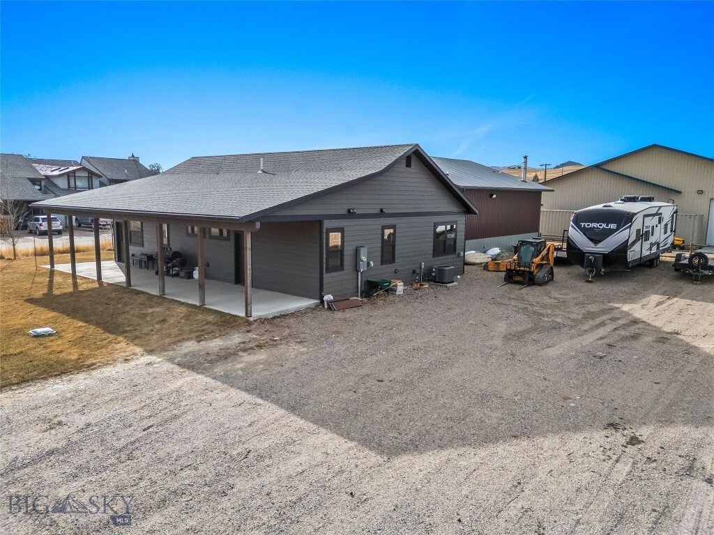 House in Ennis, Montana, United States 3 - 17066634