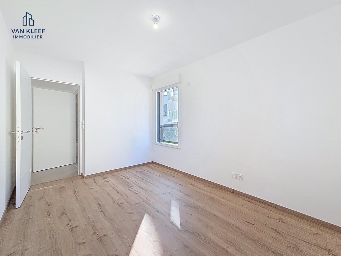 Appartement à Divonne-les-Bains, Auvergne-Rhône-Alpes, France 5 - 17067468