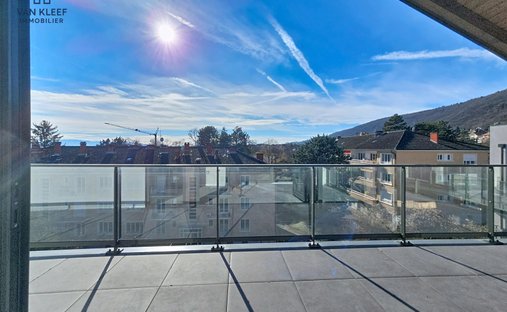 Penthouse in Divonne-les-Bains, Auvergne-Rhône-Alpes, France 1