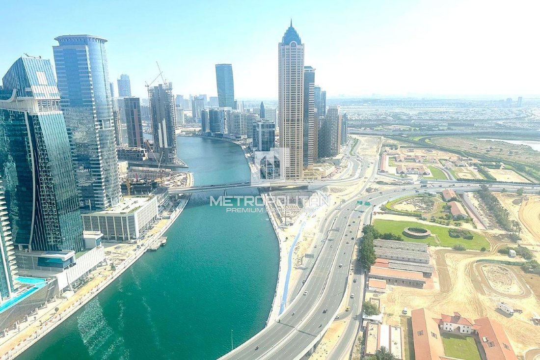 Apartment in Business Bay, Dubai, United Arab Emirates 1 - 17067354