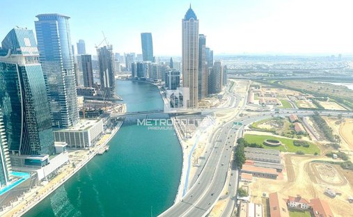 Apartment in Business Bay, Dubai, United Arab Emirates 1