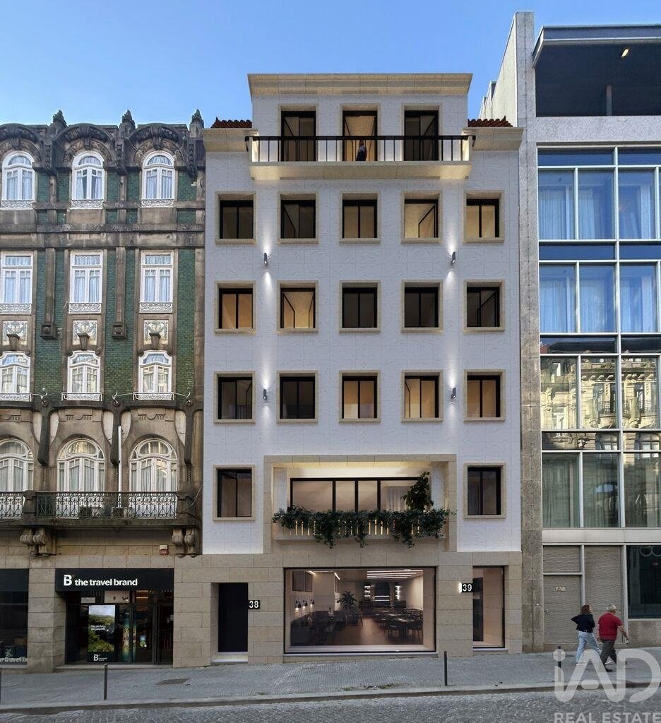 Apartment in Cedofeita, Santo Ildefonso, Se, Miragaia, Sao Nicolau e Vitoria, Porto District, Portugal 1 - 17067399