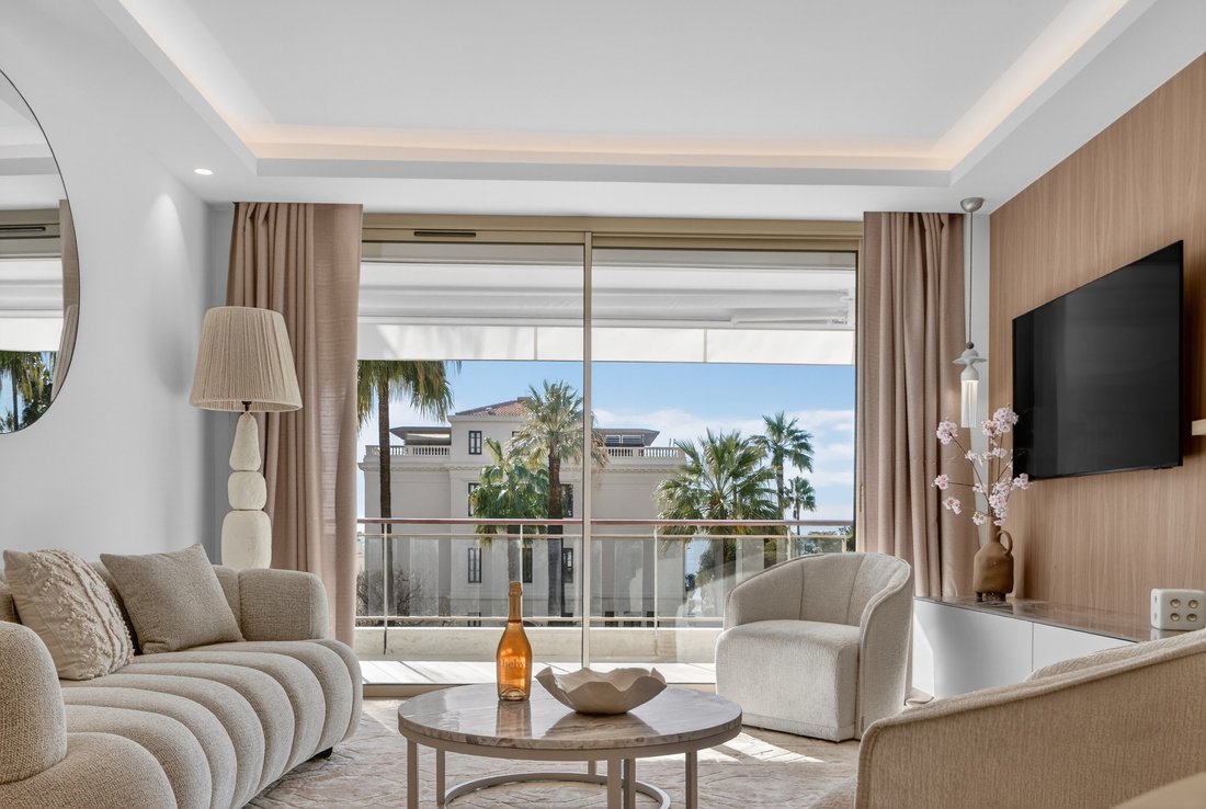 Apartment in Saint Nicolas, Cannes, France 3 - 17066536