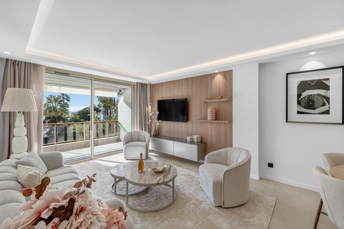 Apartment in Saint Nicolas, Cannes, France 2 - 17066536