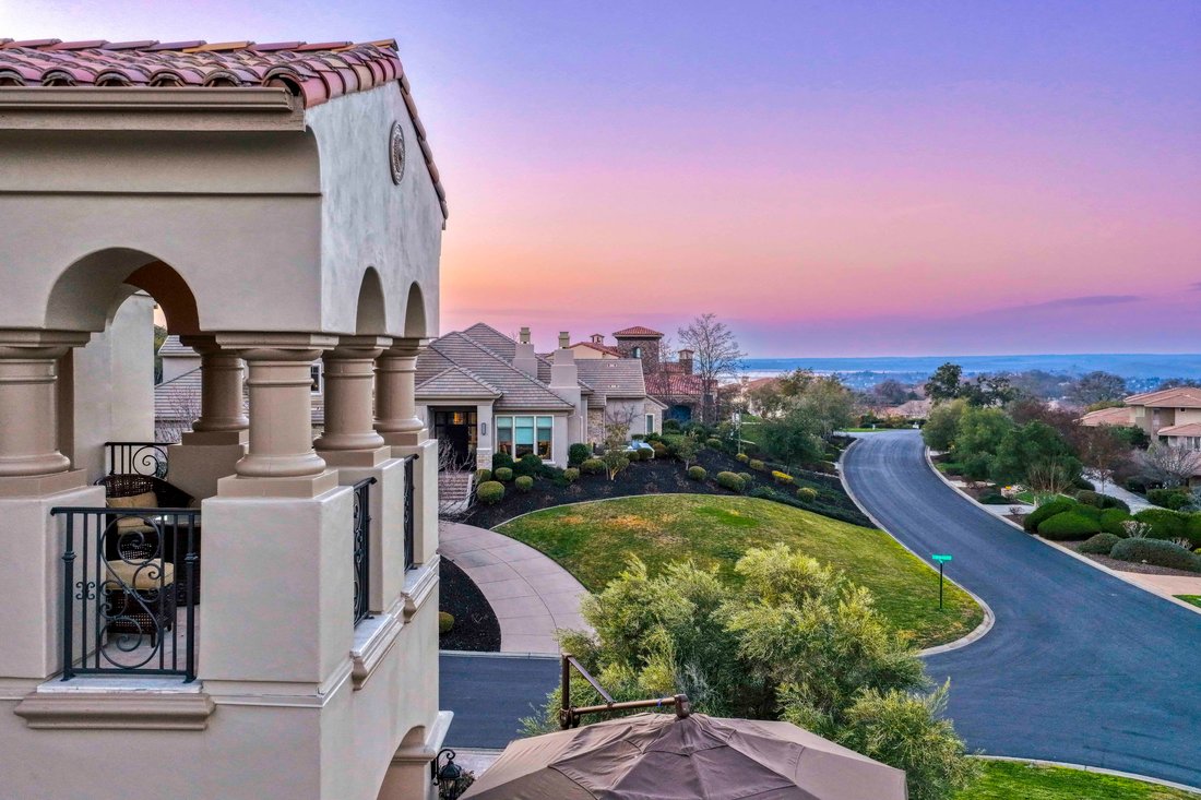 El Dorado Hills, California, United States 5 - 17067532