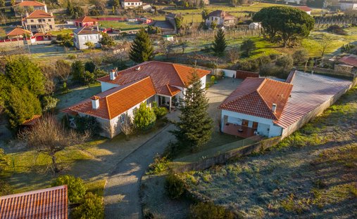 House in Formariz e Ferreira, Viana do Castelo District, Portugal 1