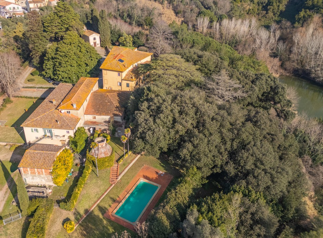 Villa in Crespina, Tuscany, Italy 2 - 17068170