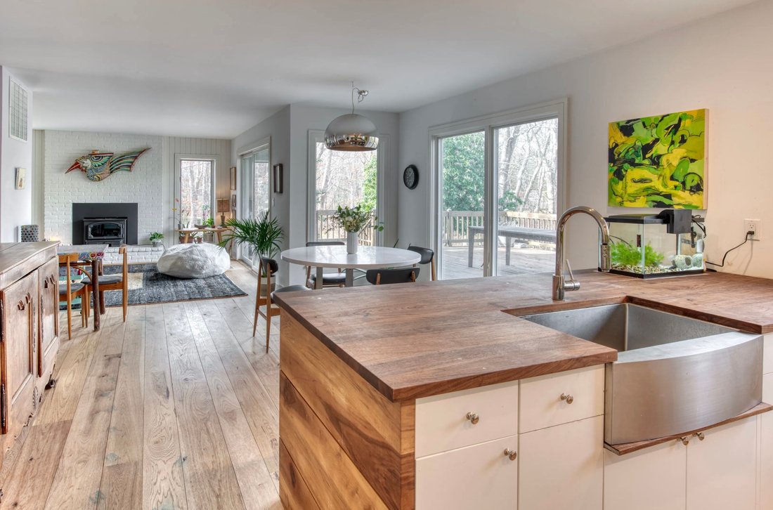 Amagansett, New York, United States 2 - 17071050