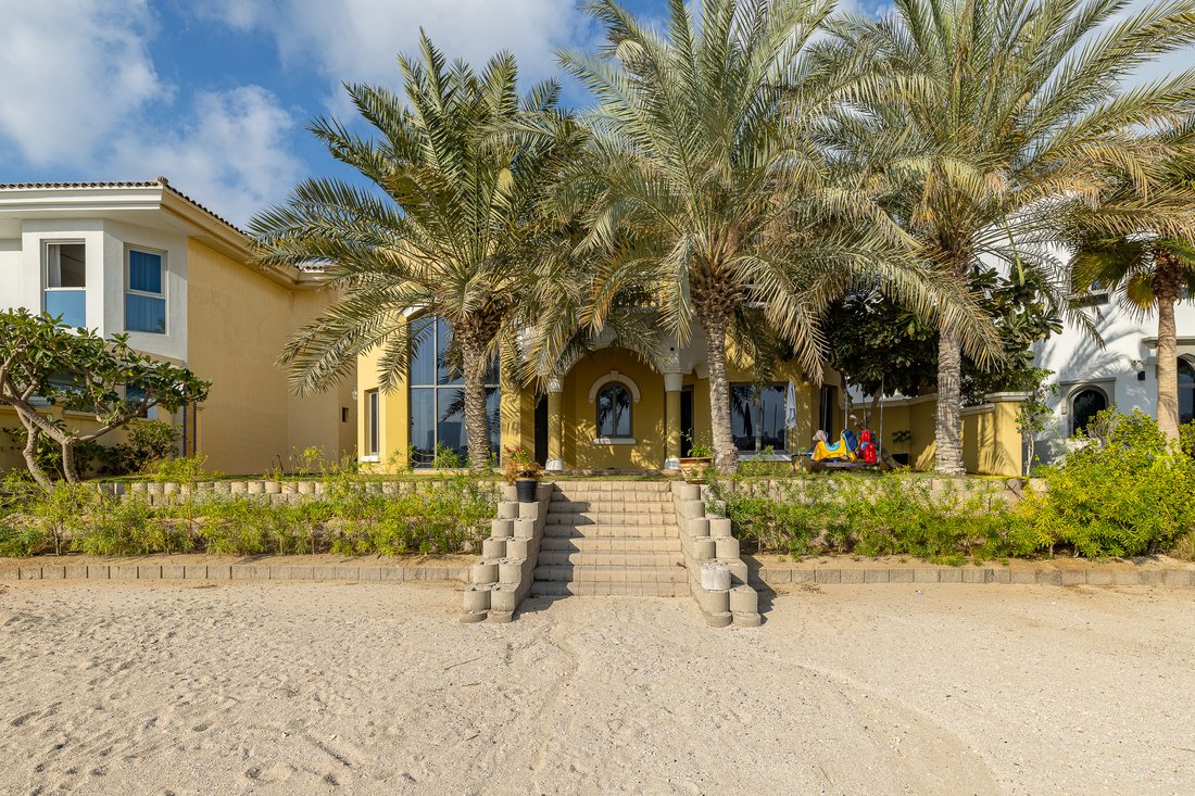 Villa in Palm Jumeirah, Dubai, United Arab Emirates 1 - 17068569