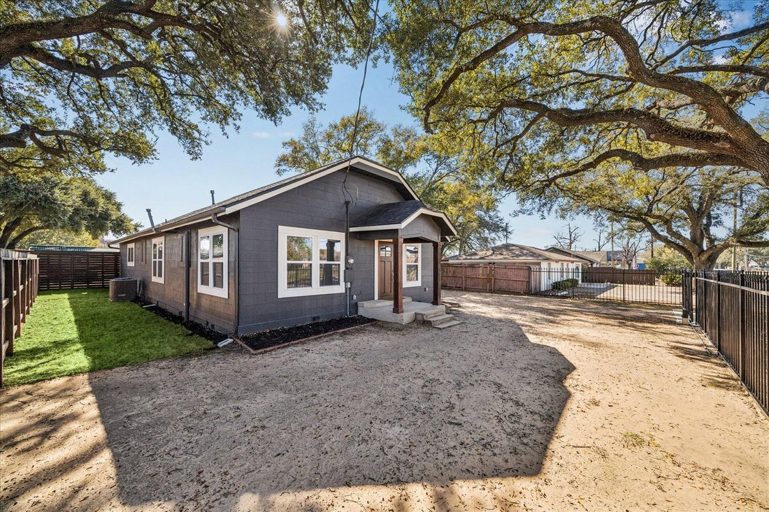 House in Katy, Texas, United States 3 - 17070110