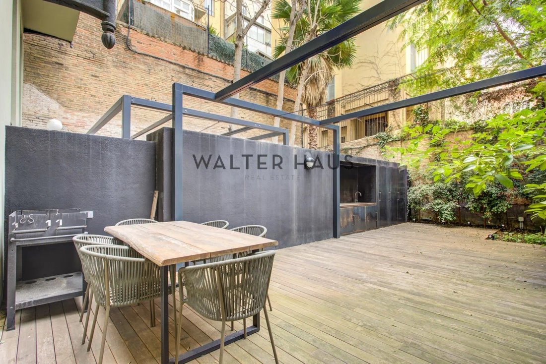 Apartment in Eixample, Barcelona, Spain 3 - 12865300