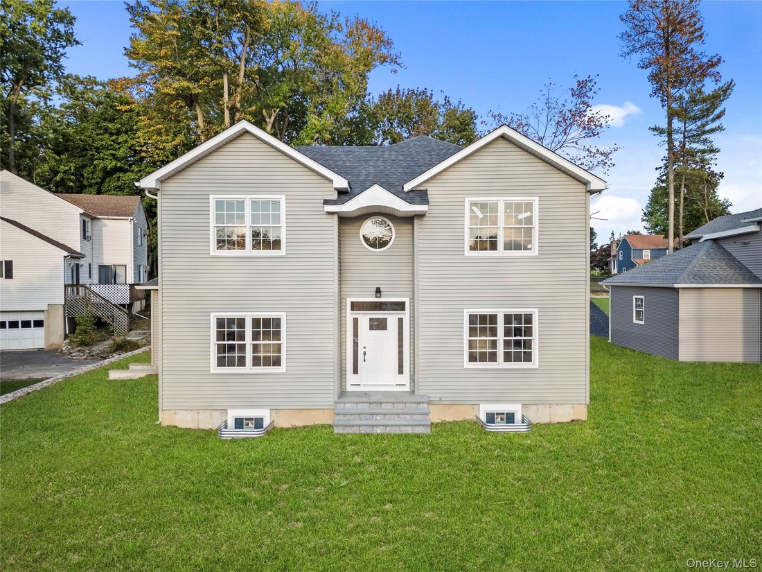 House in Port Chester, New York, United States 1 - 17070072