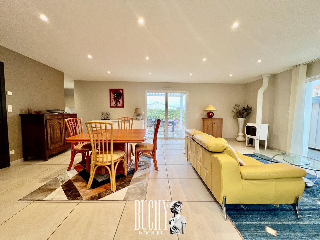 House in Olonne-sur-Mer, Les Sables-d'Olonne, France 2 - 17068425