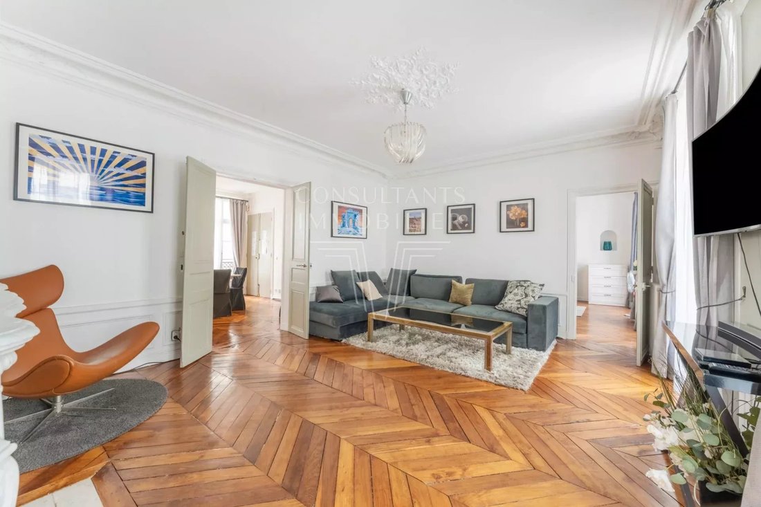 Apartment in Ecole Militaire, Paris 7e Arrondissement, Paris 4 - 16678061