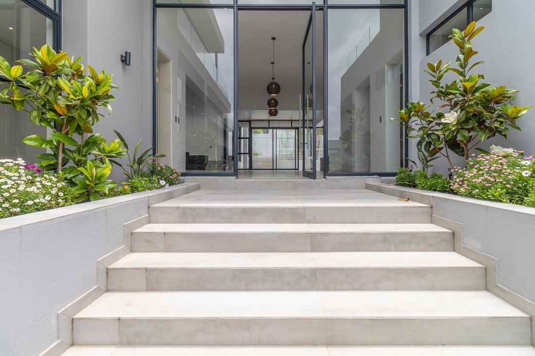 House in Halfway House Estate, Gauteng, South Africa 3 - 17068184