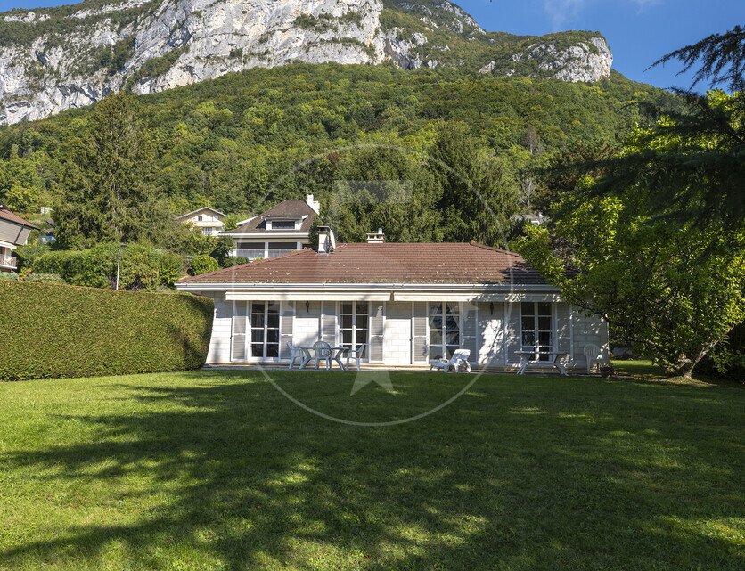 House in Veyrier-du-Lac, Auvergne-Rhône-Alpes, France 2 - 17070748