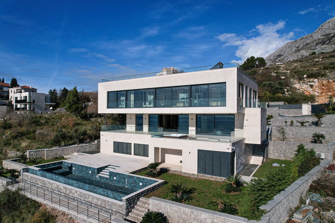 Villa in Rijeka Reževići, Budva Municipality, Montenegro 2 - 17068589