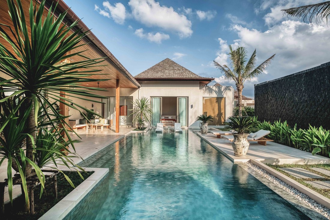 Villa in Choeng Thale, Phuket, Thailand 1 - 17071661