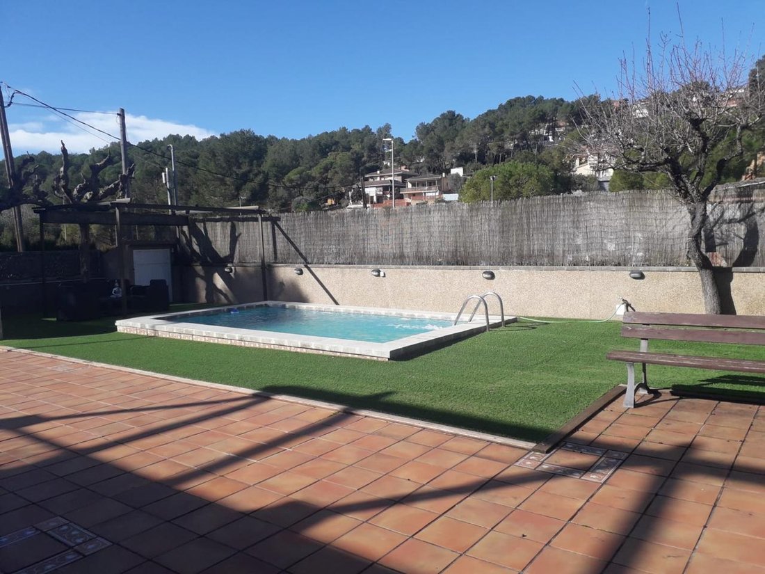Villa in Olesa de Bonesvalls, Catalonia, Spain 2 - 16757462