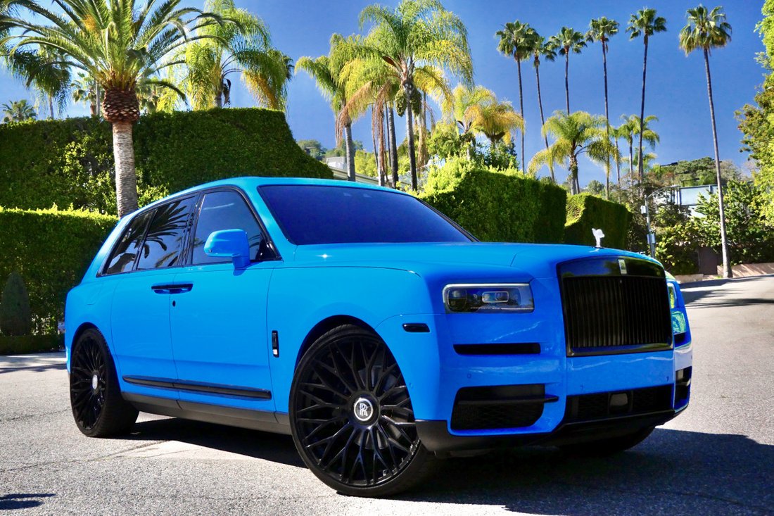 Suv in Los Angeles, California, United States 4 - 17068892