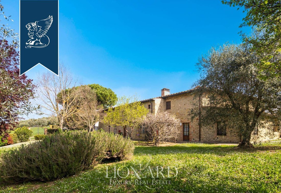 Villa in Colle di Val d'Elsa, Tuscany, Italy 2 - 17071454