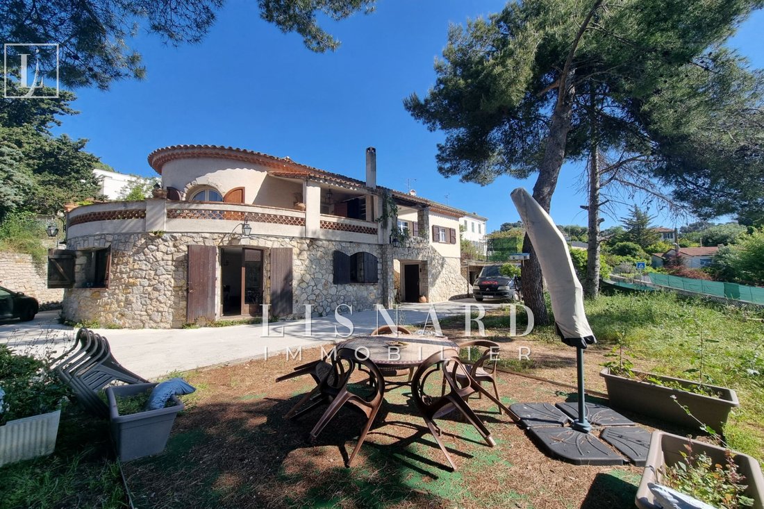 Villa in Centre, Vallauris, France 2 - 17068351