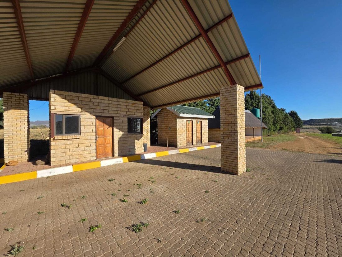 Farm Ranch in Paul Roux, Free State, South Africa 4 - 17069070