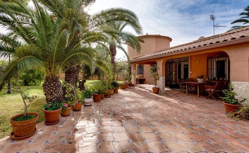 Villa en Torrevieja, Comunidad Valenciana, España 1