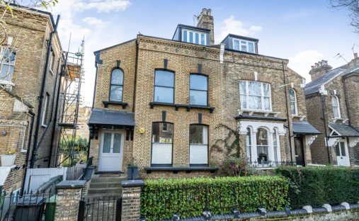 House in Dartmouth Park, Camden, England 1