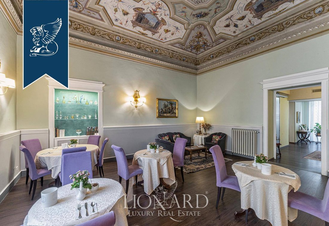 Villa in Center, Florence, Tuscany 2 - 17071492