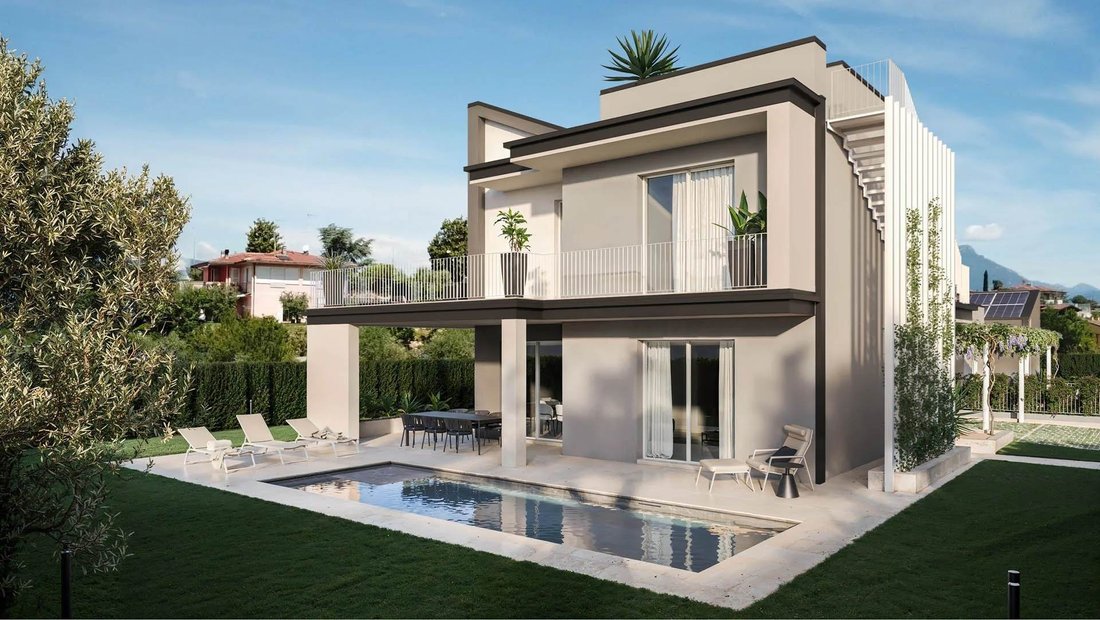Villa in Moniga del Garda, Lombardy, Italy 1 - 17070789