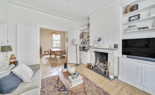 House in Dartmouth Park, Camden, England 1