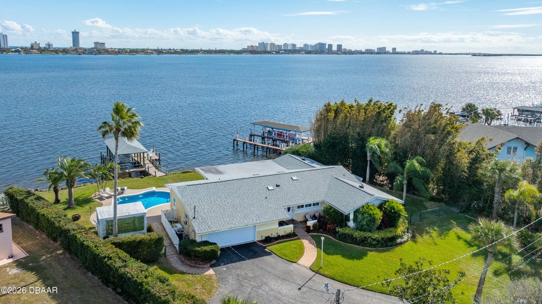 House in South Daytona, Florida, United States 1 - 17069979