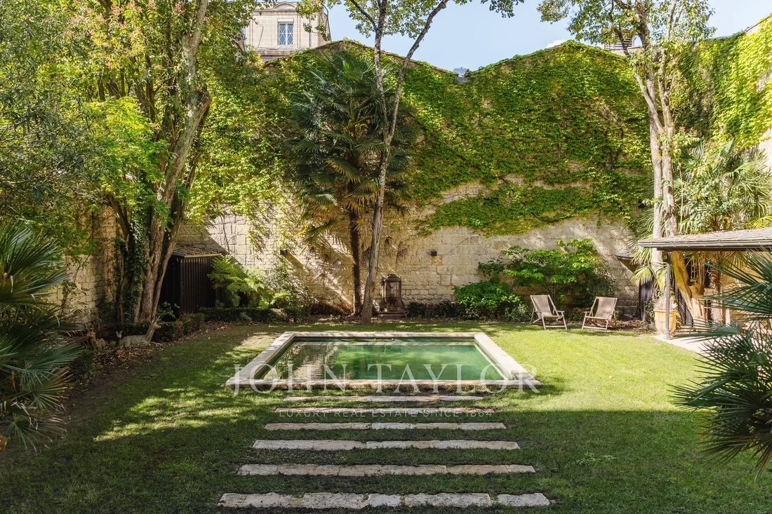 Apartment in Grand Parc-Chartrons-Paul Doumer, Bordeaux, France 1 - 17068636