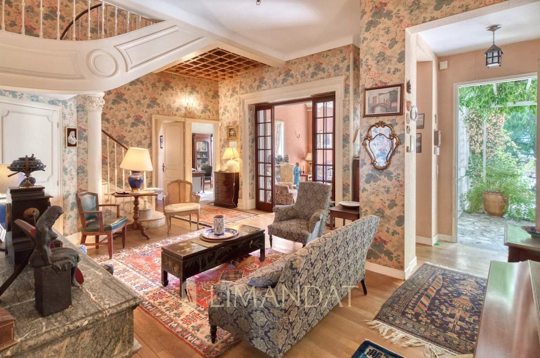 Villa in Menton, Provence-Alpes-Côte d'Azur, France 3 - 16136376