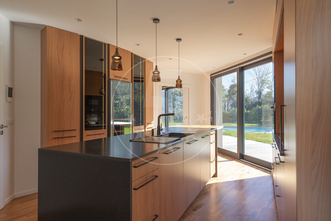 Villa in Sévrier, Auvergne-Rhône-Alpes, France 2 - 17070679