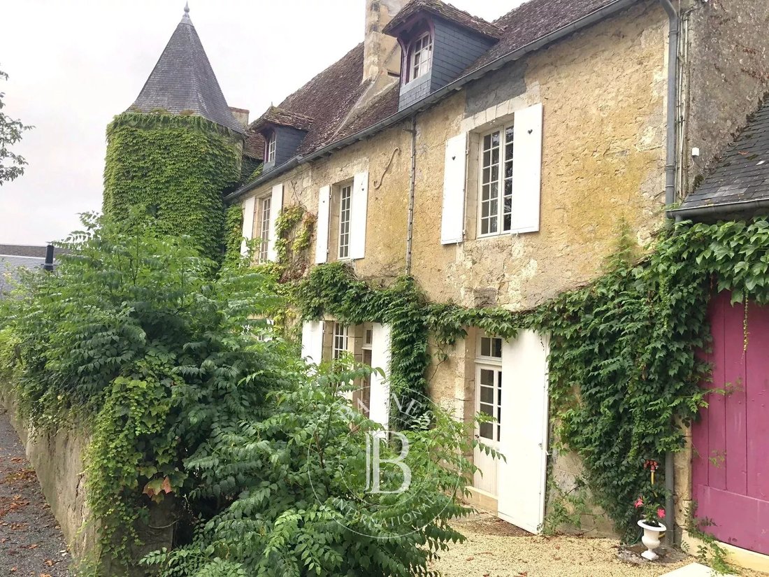 Estate in Pigny, Centre-Val de Loire, France 2 - 17063153