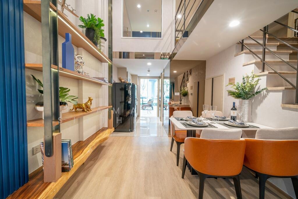 Condo in Si Phraya, Bangkok, Thailand 1 - 15136943