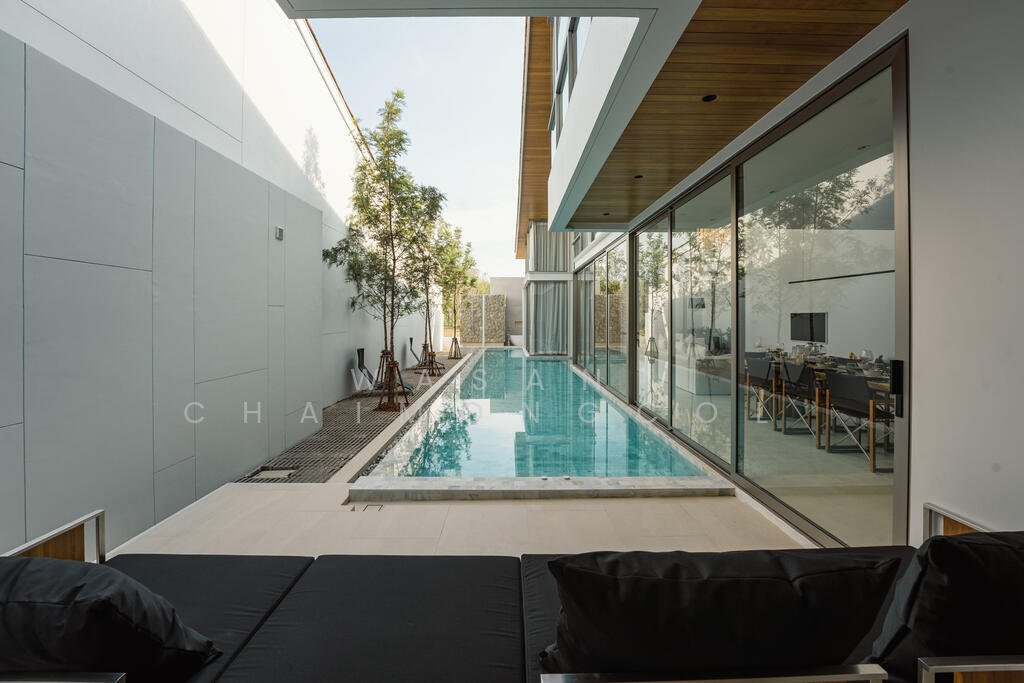 Villa in Choeng Thale, Phuket, Thailand 2 - 15136831